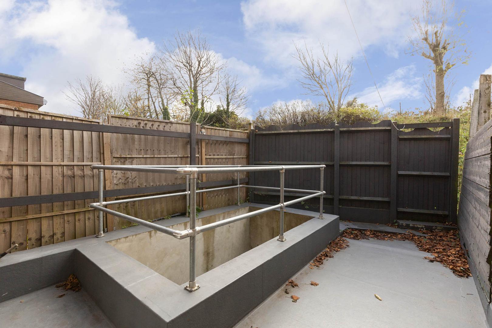 Stunning Sharers House Burnley Road, Dollis Hill